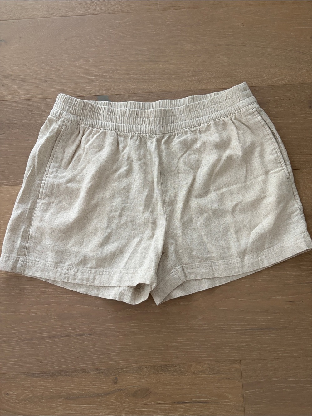 Old Navy Beige Linen-Blend Elastic Waist Shorts w/Pockets